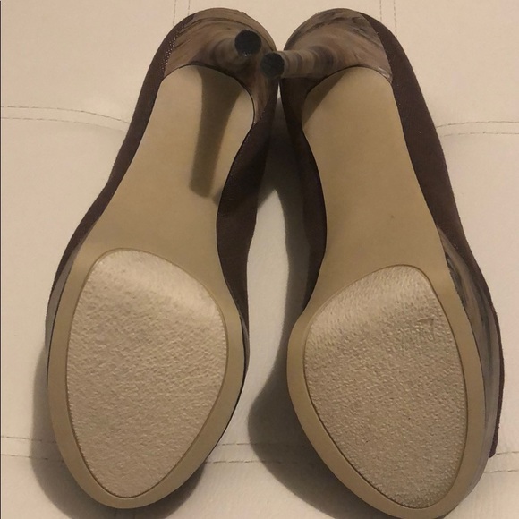 Peep Toe Heels - Picture 4 of 6